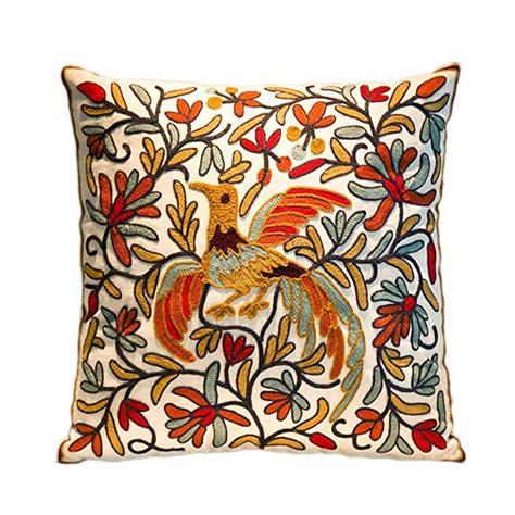 Embroidered Throw Pillows | Free Embroidery Patterns