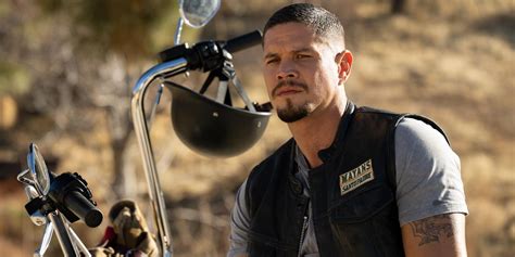 Mayans MC Season 4: EZ's Darker Turn Explained By Showrunner