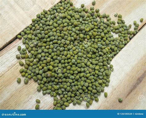 Mung Beans Also Known As Green Moong, Kacang Hijau, Vigna Radiata Stock Photo - Image of grain ...