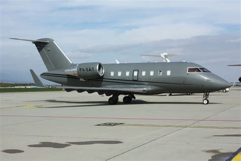 Bombardier Challenger 605 - Price, Specs, Photo Gallery, History - Aero Corner