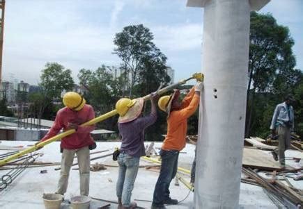 Precast Column Installation – Teraju Construction