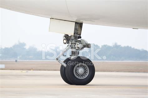 Boeing 747 Nose Landing Gear Stock Photo | Royalty-Free | FreeImages