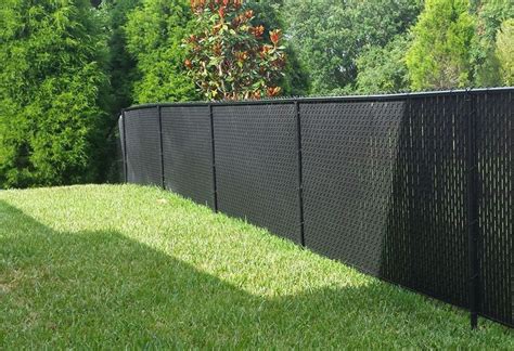 Black Chainlink Fence with Black Privacy Slats | Privacy screen outdoor ...