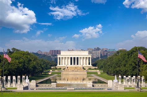 10 Iconic Landmarks in the US - Discover the Most Famous Landmarks of the United States – Go Guides