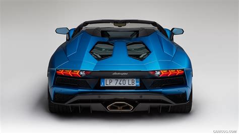 Lamborghini Aventador S Roadster | 2018MY