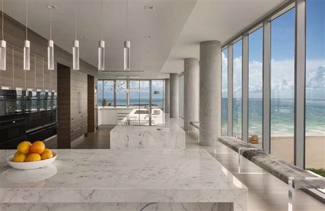 Spectacular penthouse offers luxury ocean views on Miami Beach