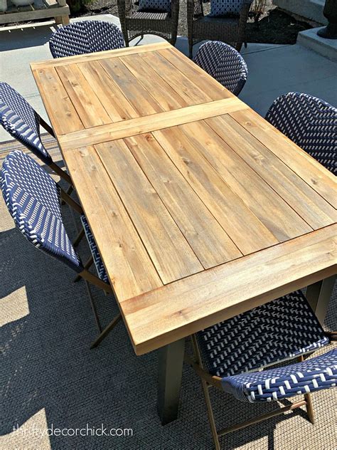 Saving a damaged wood {outdoor} table | Thrifty Decor Chick | Thrifty DIY, Decor and Organizing