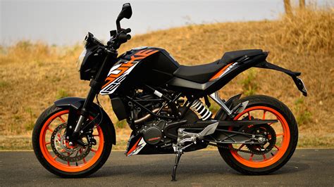 KTM 125 Duke 2019 ABS Bike Photos - Overdrive