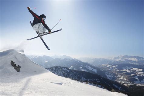 Amazing Freestyle Skiing Tricks Each and Every Skier Should Know - Thrillspire