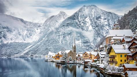 'Frozen 2' movie: Hallstatt, Austria, overrun with Arendelle fans