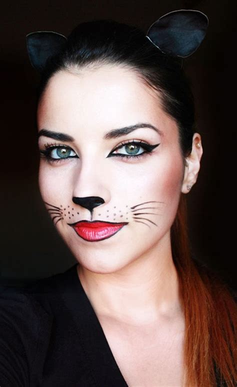 Simple cat face makeup // Halloween ideas | Cat halloween makeup, Halloween makeup easy, Cat ...