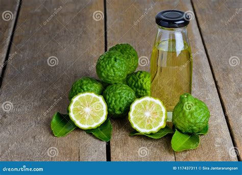 Citrus Bergamia and Bergamot Essential Oil Stock Image - Image of healthy, asia: 117437311