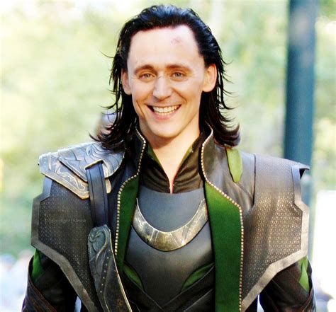 Loki's Costume | Loki costume, Tom hiddleston loki, Loki avengers