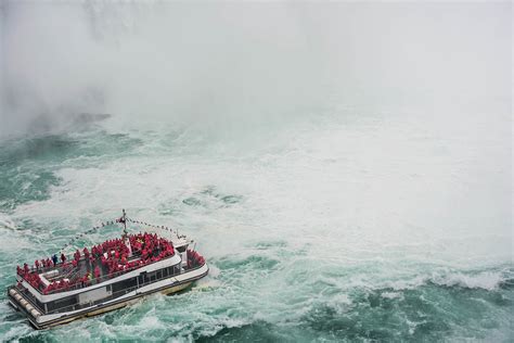 Hornblower Niagara Cruise | Niagara & Toronto Tours