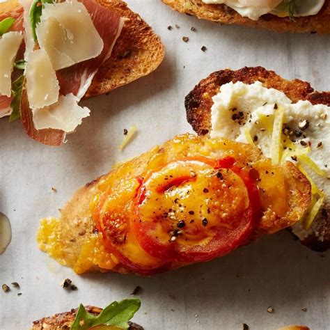 Tomato-Cheddar Cheese Toast Recipe - EatingWell