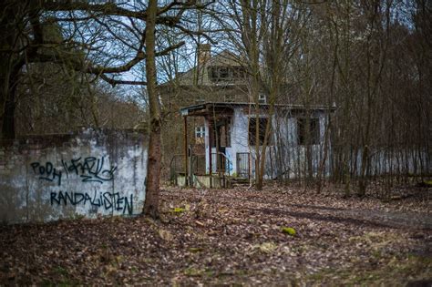 Flugplatz Schönwalde: Airport left to ghosts and geese | Abandoned Berlin