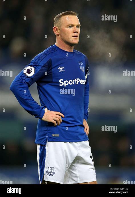 Wayne rooney everton hi-res stock photography and images - Alamy