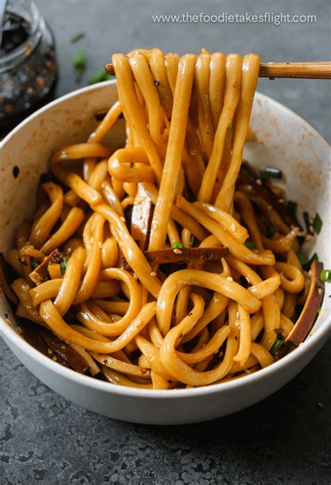 15+ Sauces for Udon Noodles (with Easy Recipes!)