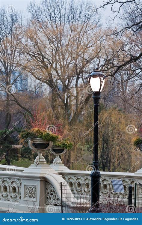 Bow Bridge Central Park in Winter Stock Image - Image of manhattan ...