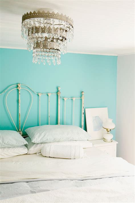 Top 10 Aqua Paint Colors for Your Home