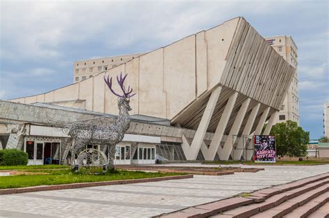 Gallery of Eastern Bloc Architecture: Communist Culture and Socialist Sports - 2