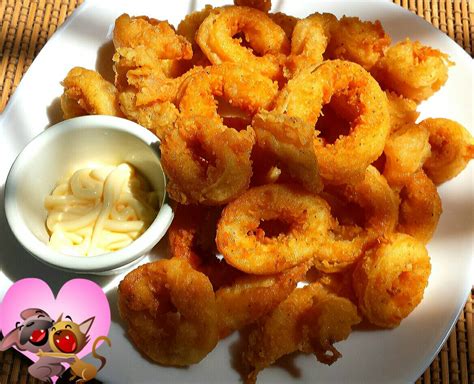 Fried calamari rings by Christine Tan