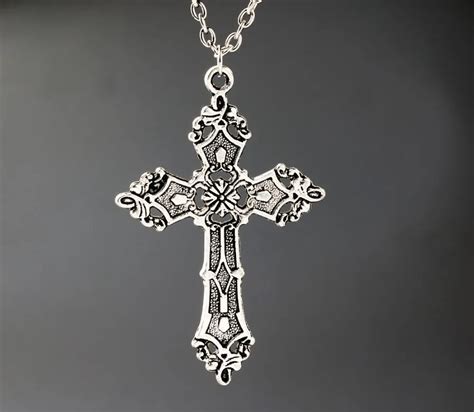 Cross Necklaces & Pendants Alloy Gothic Jewelry Antique Silver Cross ...