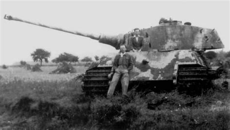 King Tiger of Schwere SS-Panzer-Abteilung 101. France 1944 | World War Photos