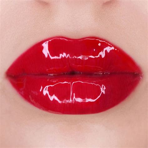 10 Of The Trendiest Lips Makeup Looks