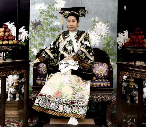 Early Photos, Old Photos, Vintage Photos, Chinese Empress, Ancient Chinese, Chinese Culture ...