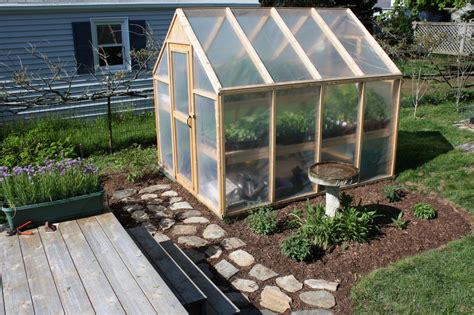 DIY Simple Greenhouse - The Prepared Page