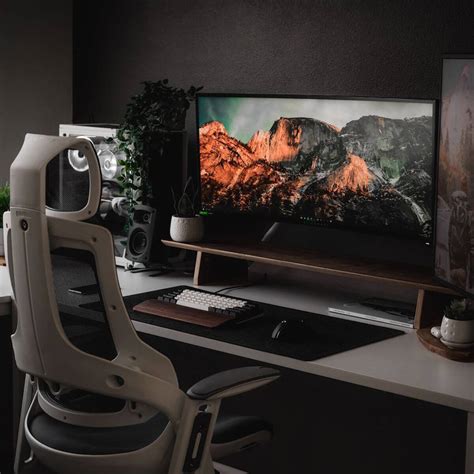 20+ Minimalist Gaming Setups & Battlestation Ideas | Gridfiti