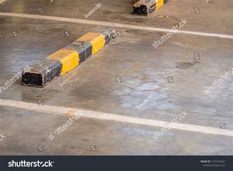 2,462 Concrete parking stops Images, Stock Photos & Vectors | Shutterstock