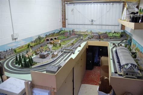 Model Railway Layout. DCC Ready / 00 Gauge. | eBay