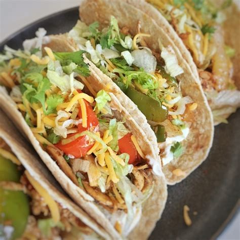 Healthy Chicken Fajita Tacos - The Oregon Dietitian