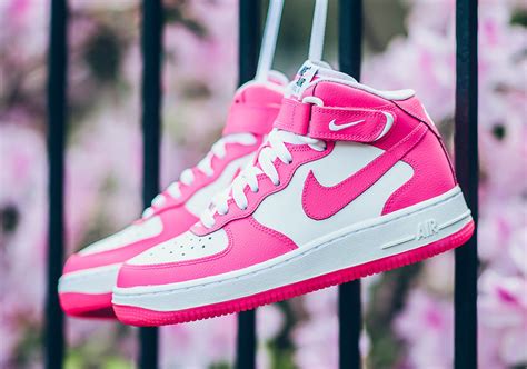 Nike Air Force 1 Mid GS "Hyper Pink" - SneakerNews.com