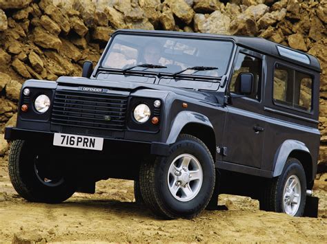 LAND ROVER Defender 90 Specs & Photos - 1991, 1992, 1993, 1994, 1995 ...