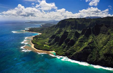 The 10 Best Beach Hotels in Kauai, Hawaii: 5-star, 4-star, and 3-star Hotels | Budget Your Trip