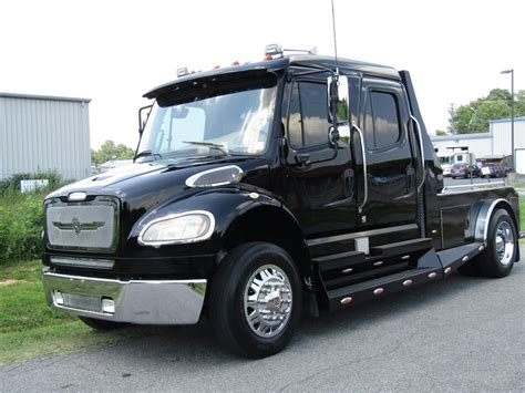 2007 Freightliner Sport Chassis M2 106 Crew Cab, Custom Hauler, dually truck for sale on RYNO ...