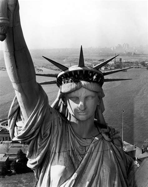 The Statue of Liberty: Stirring Photos of the Face of Freedom