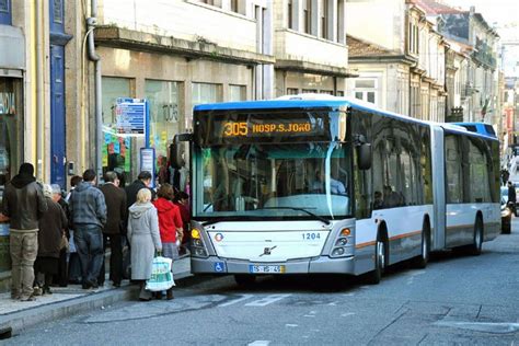 Travelling by local bus in Porto - tips and costs