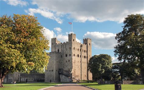 Tower Keep, Rochester Castle (Illustration) - World History Encyclopedia