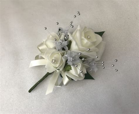 Artificial Buttonhole Ladies Pin on Wedding Corsage