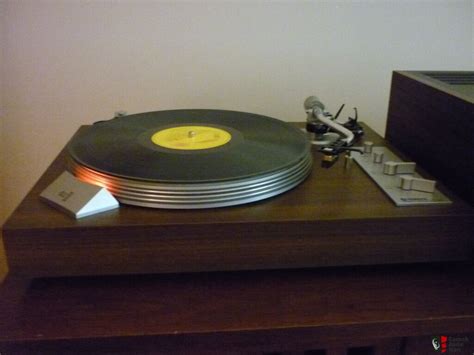 BEAUTIFUL VINTAGE 1977 YAMAHA TURNTABLE Photo #269257 - US Audio Mart