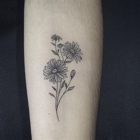 50 Small and Delicate Floral Tattoo Ideas | Tatuajes florales, Tatuajes ...