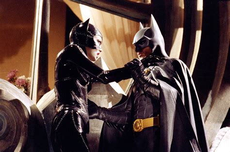 BATMAN ONLINE - Gallery - Batman Returns HQ Photos from Batman Returns (1992)