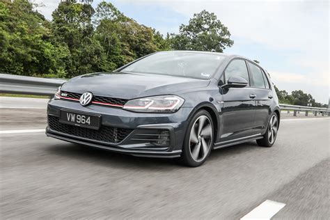 Volkswagen Golf GTI Mk7.5 Review: Still The Hole-in-one