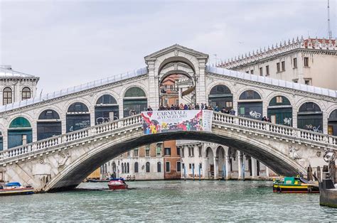 Rialto Bridge on the Grand Canal - Venice, Italy - rossiwrites.com ...