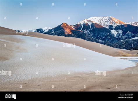 Great sand dunes national park winter hi-res stock photography and ...