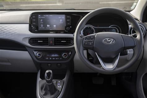 Hyundai Grand i10 Nios: Interior - Motoring World